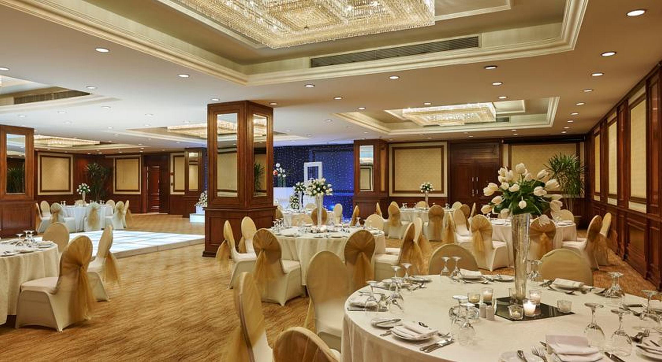 Safir Hotel Cairo Giza Ngoại thất bức ảnh The ballroom