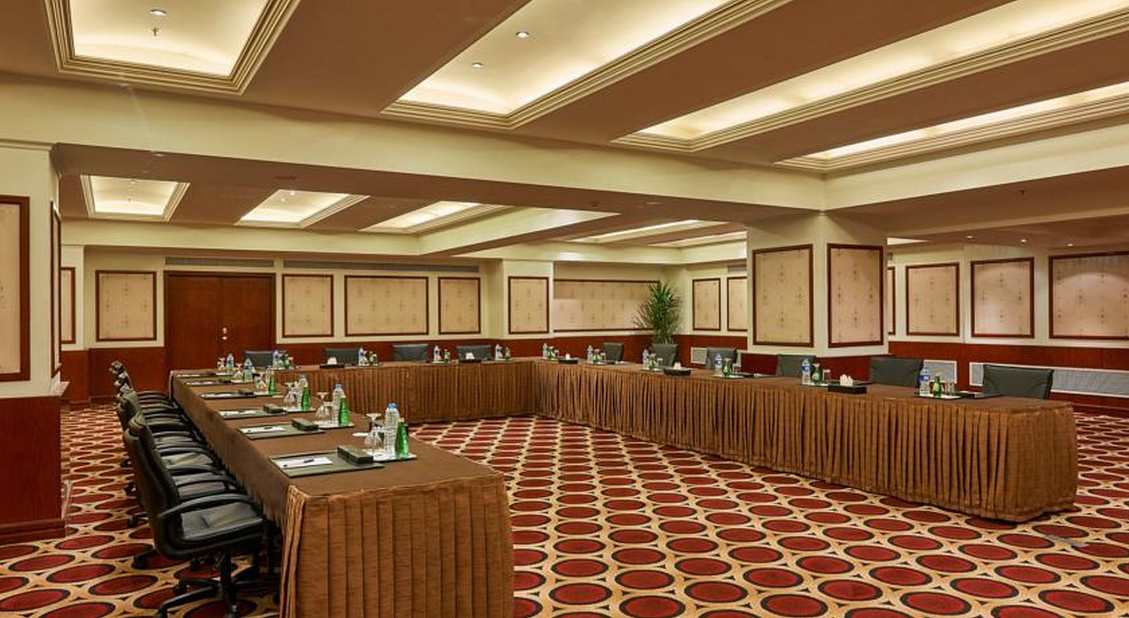 Safir Hotel Cairo Giza Ngoại thất bức ảnh Meeting room