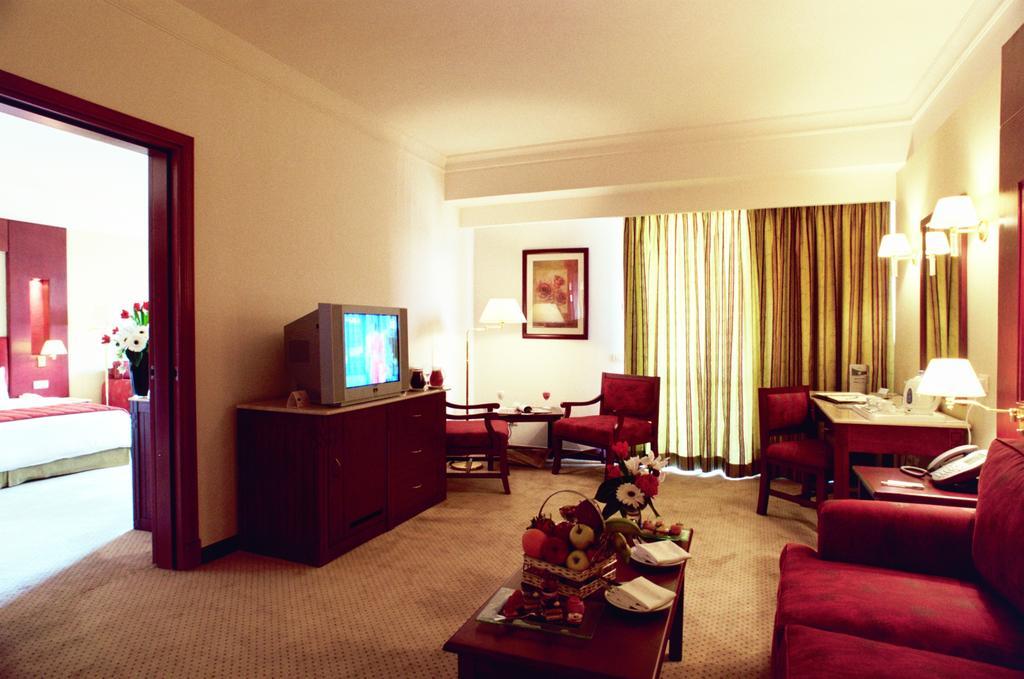 Safir Hotel Cairo Giza Phòng bức ảnh Suite